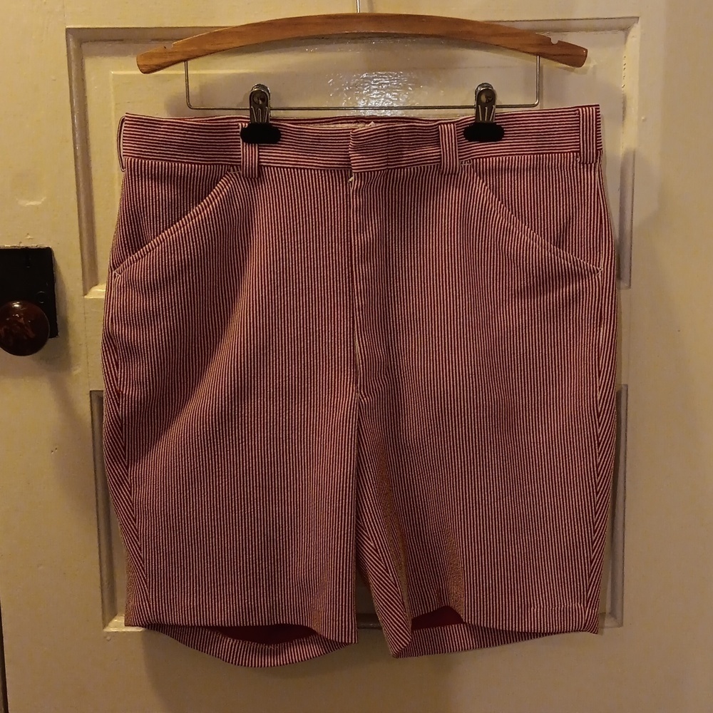Men's vintage red white stripped shorts 38
